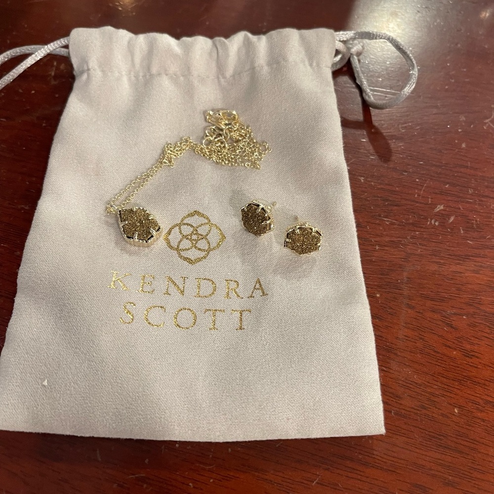 Kendra Scott set gold drusy